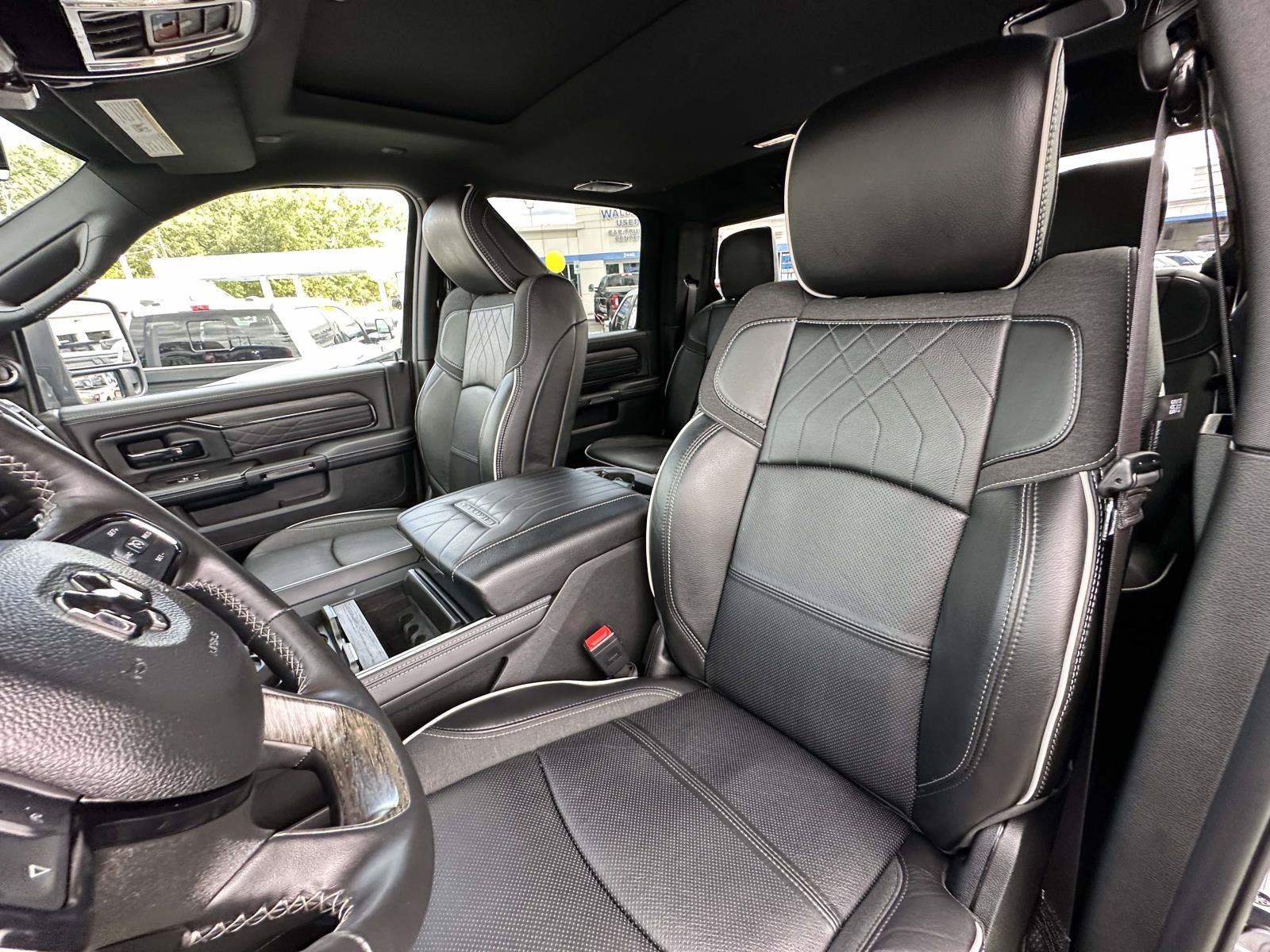Used 2026 RAM 2500 Limited AWD/4WD image 22
