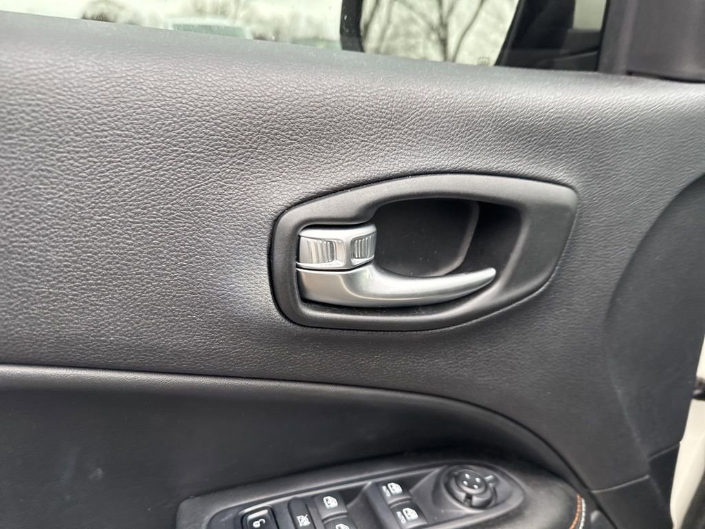 Used 2019 Jeep Compass Sport image 11