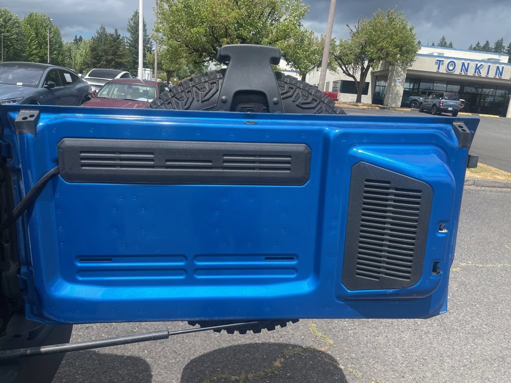 Certified 2023 Ford Bronco Wildtrak AWD/4WD image 8