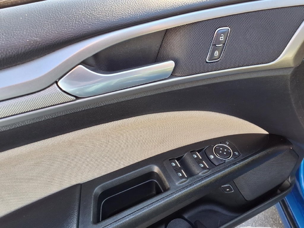 Certified 2018 Ford Fusion S FWD image 23