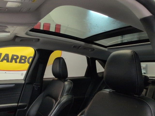 Certified 2024 Ford Escape Platinum image 28