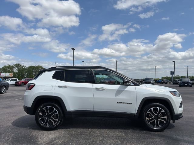 Used 2022 Jeep Compass Limited AWD/4WD image 4