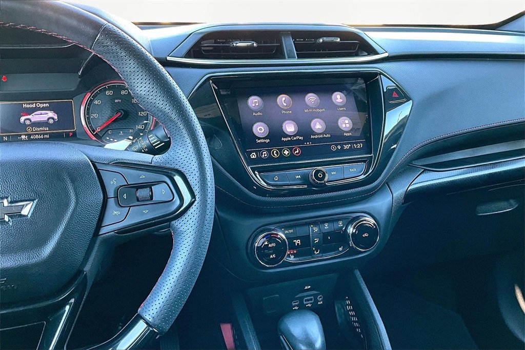 Used 2022 Chevrolet TrailBlazer RS w/ Technology Package image 8