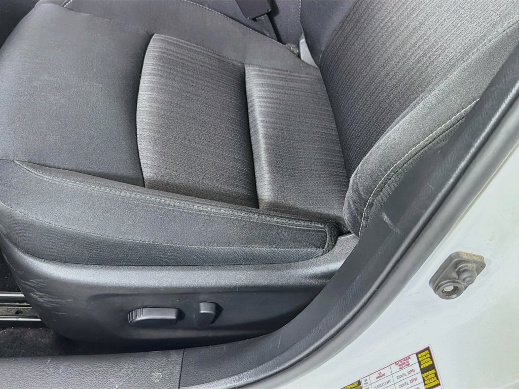 Used 2025 Nissan Altima 2.5 SV FWD image 21