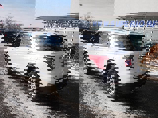 Certified 2023 Ford Explorer XLT w/ Equipment Group 202A image 7