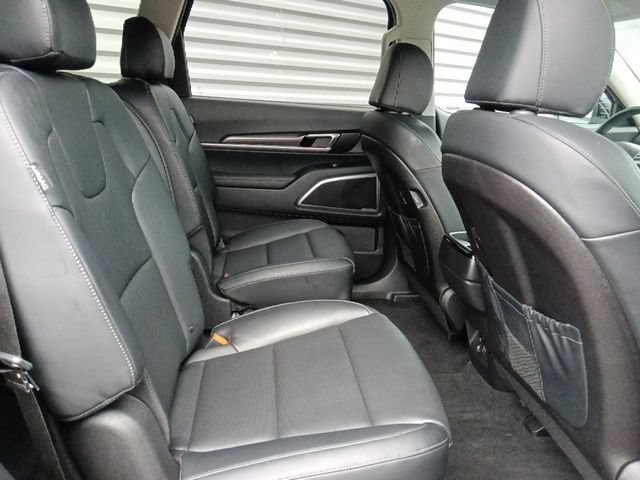 Used 2025 Kia Telluride S AWD/4WD image 34