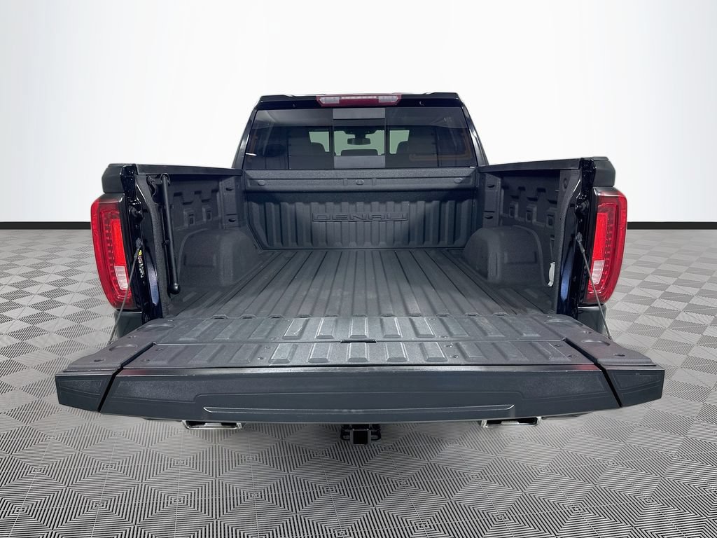 Used 2022 GMC Sierra 1500 Denali w/ Denali Premium Package AWD/4WD image 30