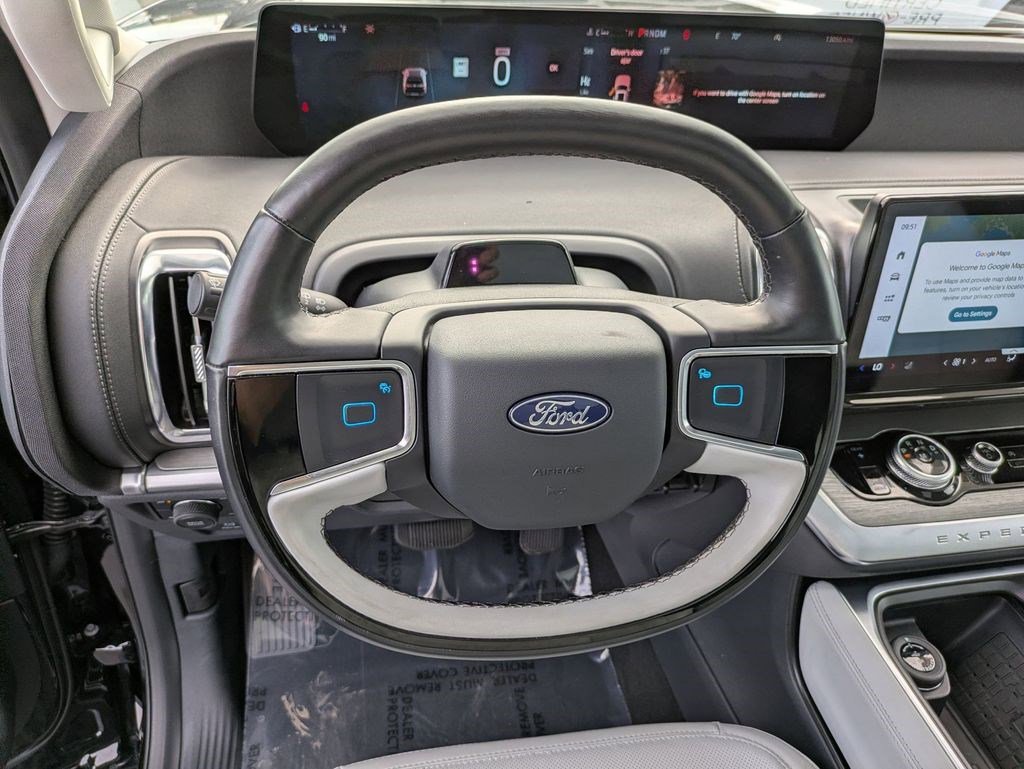 Certified 2025 Ford Expedition Platinum AWD/4WD image 19