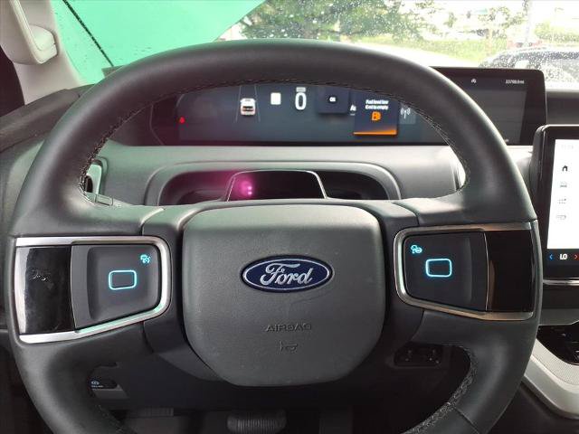 Certified 2025 Ford Expedition Active AWD/4WD image 12
