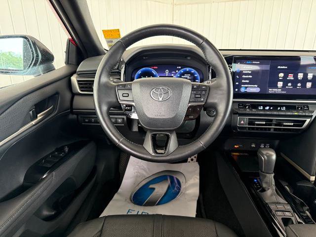 Used 2025 Toyota Camry XSE FWD image 13