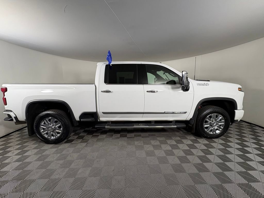 Used 2024 Chevrolet Silverado 3500 High Country image 6