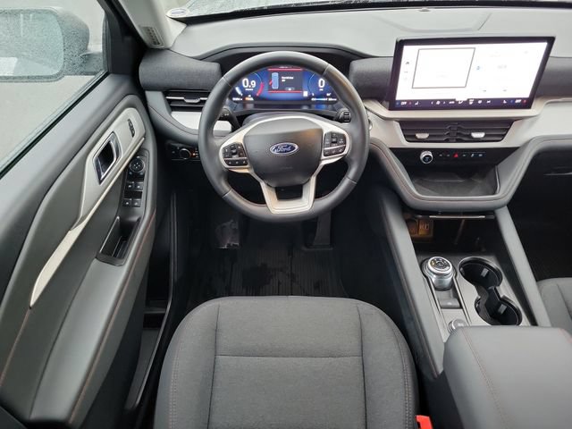 Certified 2025 Ford Explorer Active AWD/4WD image 29