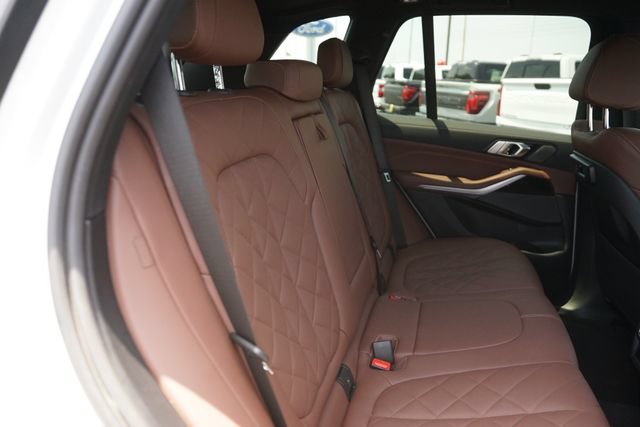 Used 2023 BMW X5 xDrive40i w/ Premium Package AWD/4WD image 17