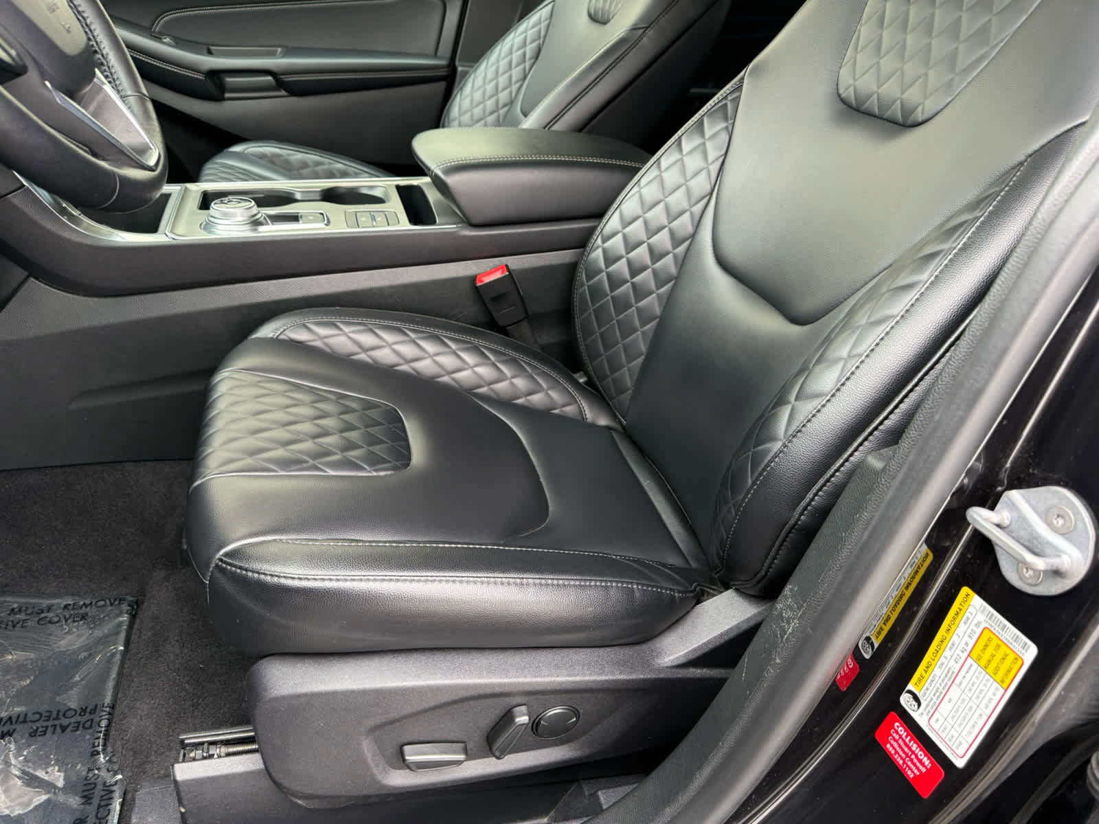 Certified 2024 Ford Edge Titanium image 12