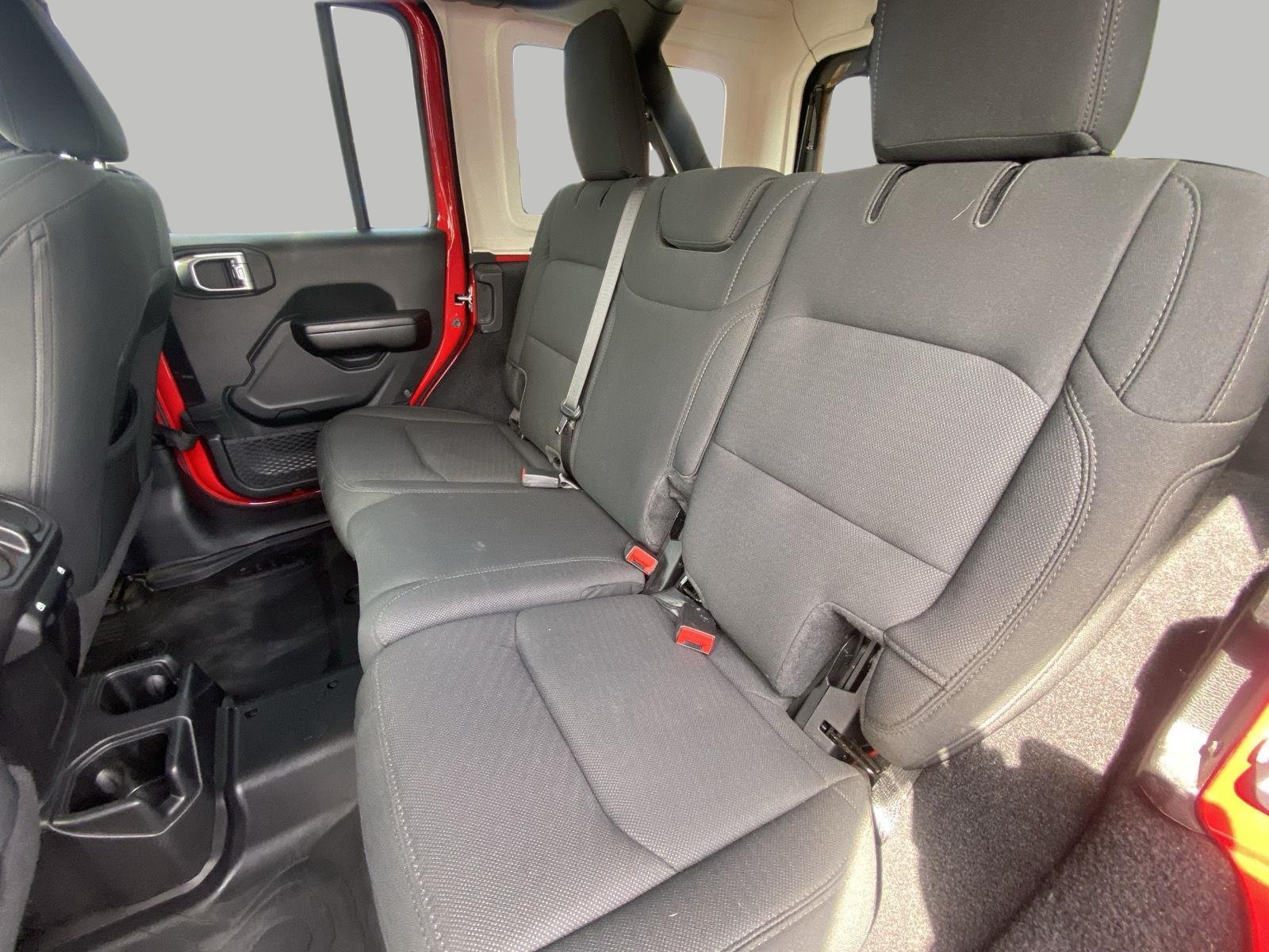 Used 2021 Jeep Wrangler Unlimited Sport AWD/4WD image 15