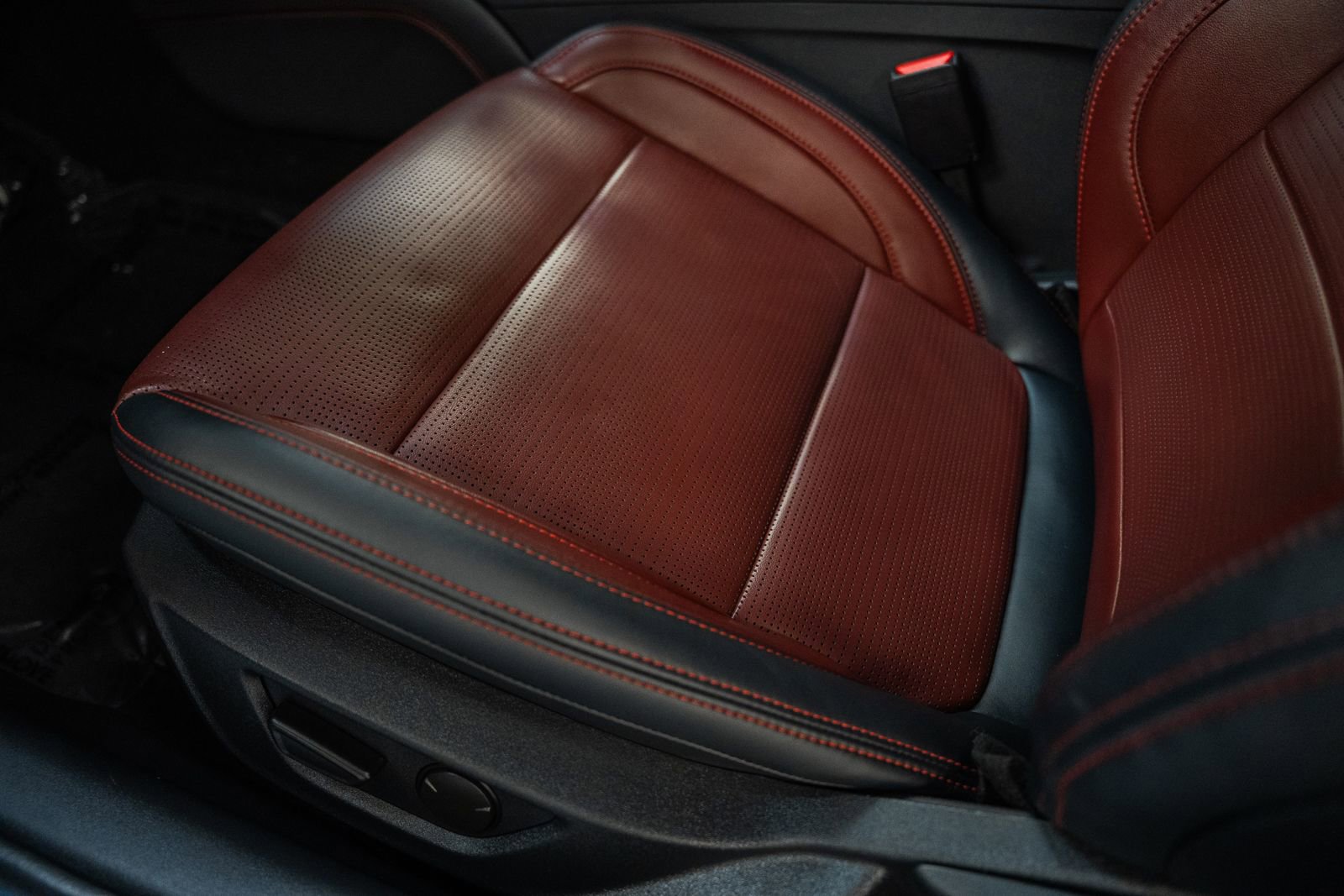 Certified 2024 Ford Mustang GT Premium w/ GT Performance Package image 39