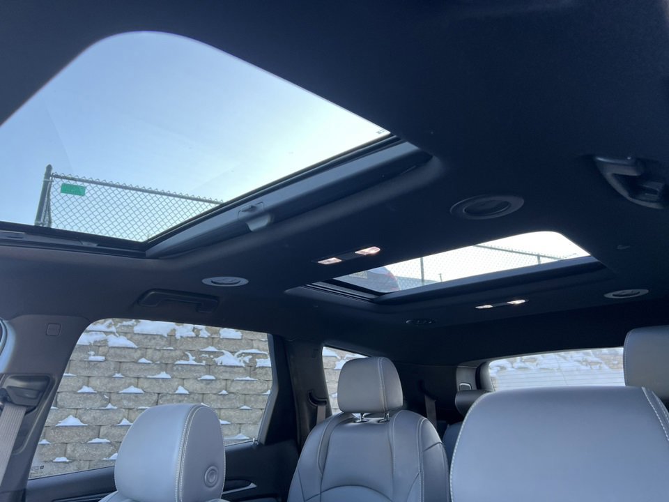 Used 2022 Buick Enclave Essence w/ Experience Buick Package image 15