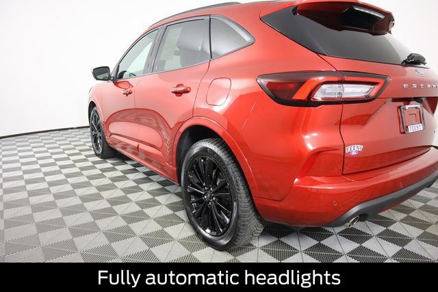Certified 2023 Ford Escape ST-Line Elite AWD/4WD image 22