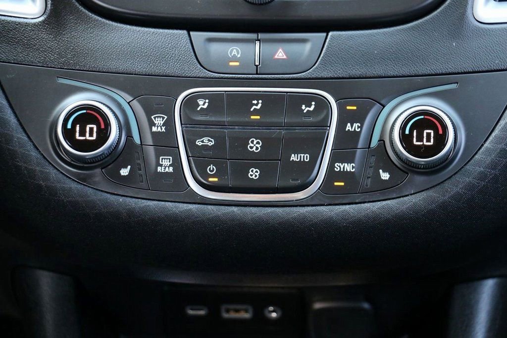 Used 2025 Chevrolet Malibu LT image 27