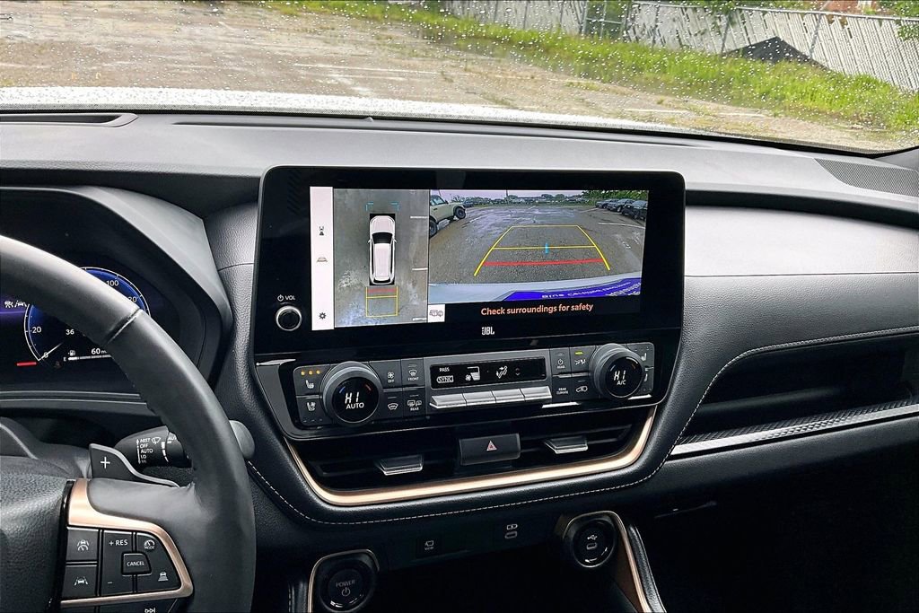 Used 2024 Toyota Grand Highlander AWD Hybrid image 21