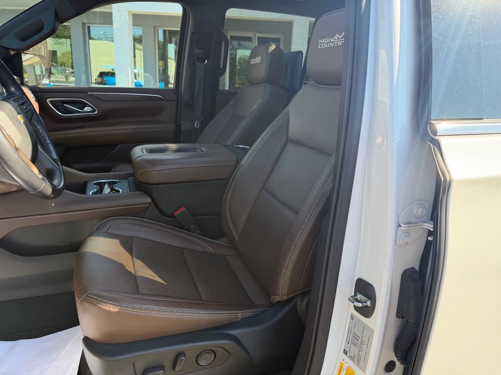 Used 2021 Chevrolet Tahoe High Country AWD/4WD image 15