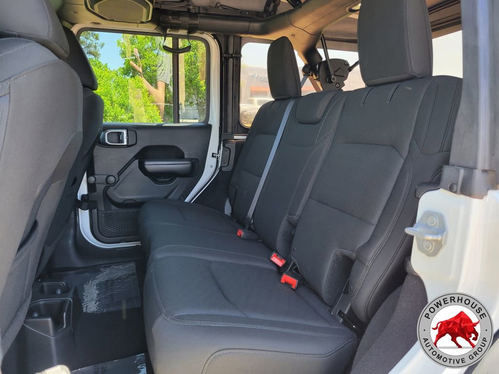 Used 2018 Jeep Wrangler Unlimited Sport AWD/4WD image 16