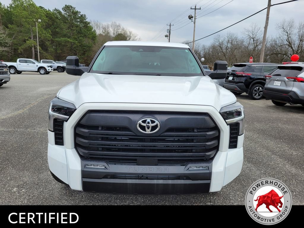 Used 2022 Toyota Tundra SR5 w/ SR5 Convenience Package AWD/4WD image 8