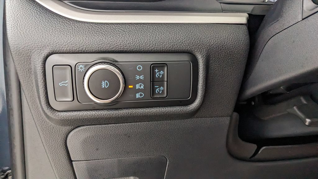 Certified 2023 Ford Explorer XLT w/ Equipment Group 202A AWD/4WD image 23