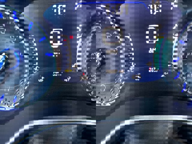 Used 2023 Chrysler Pacifica Touring-L image 15