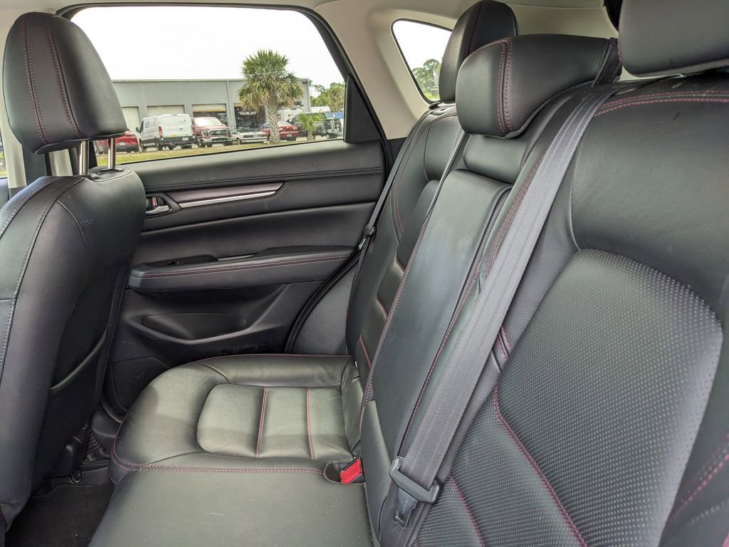 Used 2021 MAZDA CX-5 Carbon Edition image 17