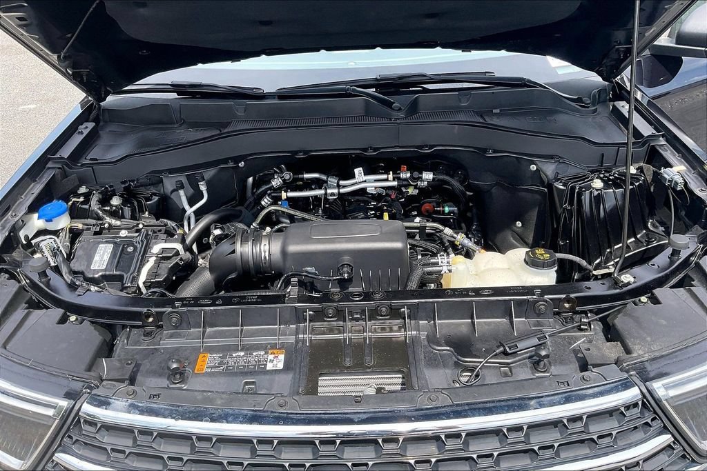Certified 2023 Ford Explorer XLT w/ Equipment Group 202A RWD image 10