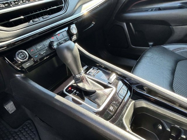 Used 2026 Jeep Compass Trailhawk AWD/4WD image 18