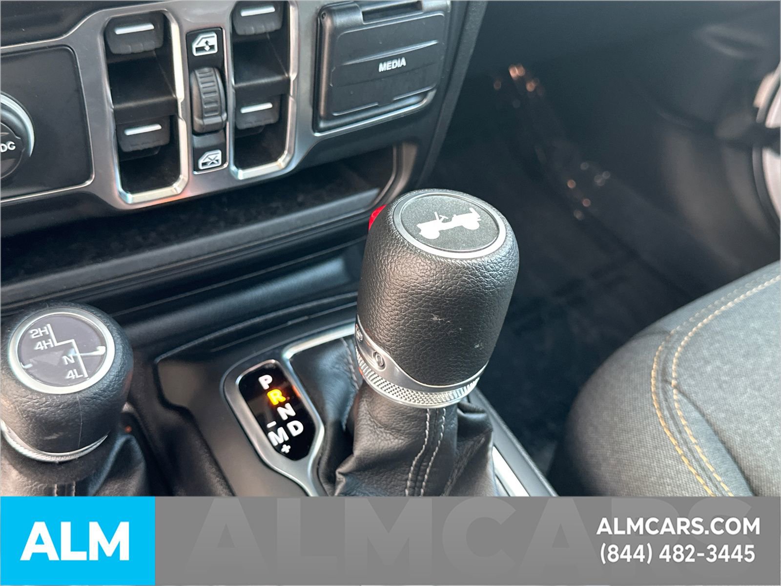 Used 2025 Jeep Wrangler Unlimited Sport AWD/4WD image 35