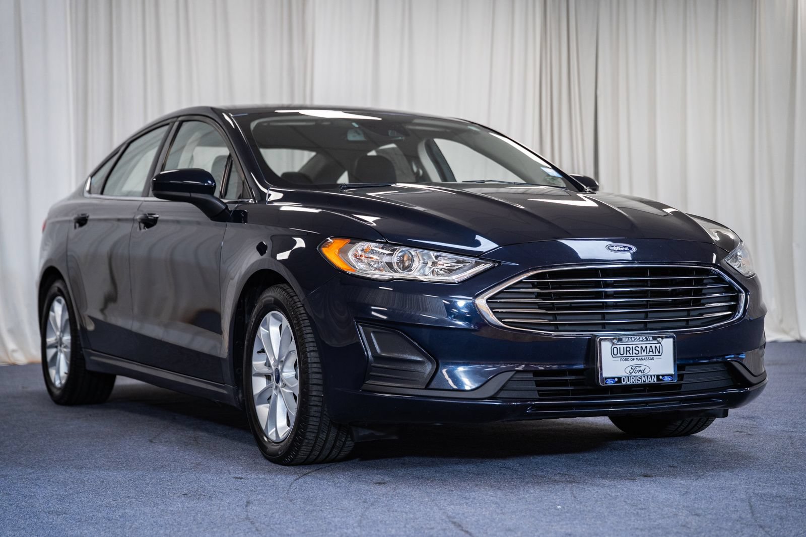 Certified 2020 Ford Fusion SE FWD image 1