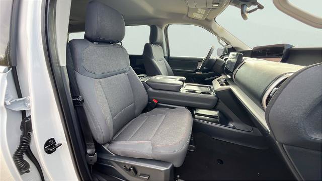 Certified 2025 Ford Expedition Active AWD/4WD image 24