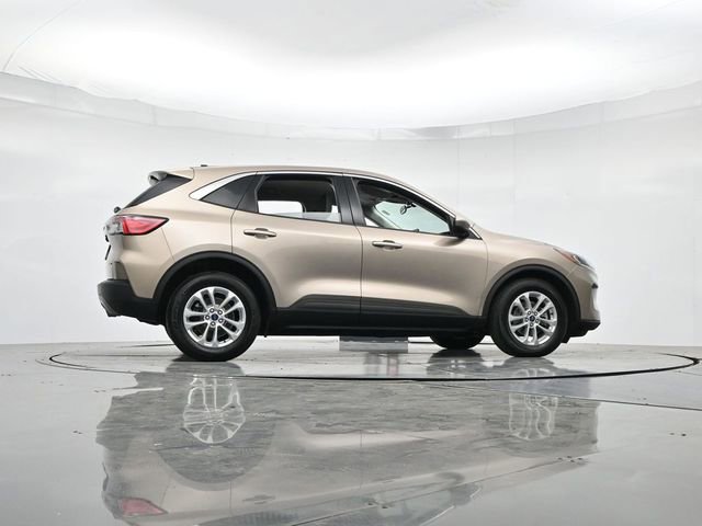 Certified 2021 Ford Escape SE image 31