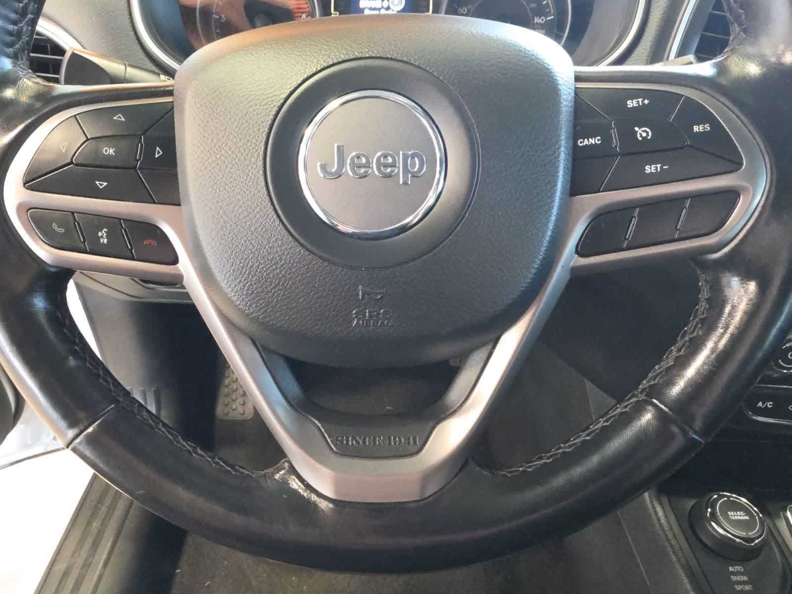 Used 2021 Jeep Cherokee Latitude Lux AWD/4WD image 18