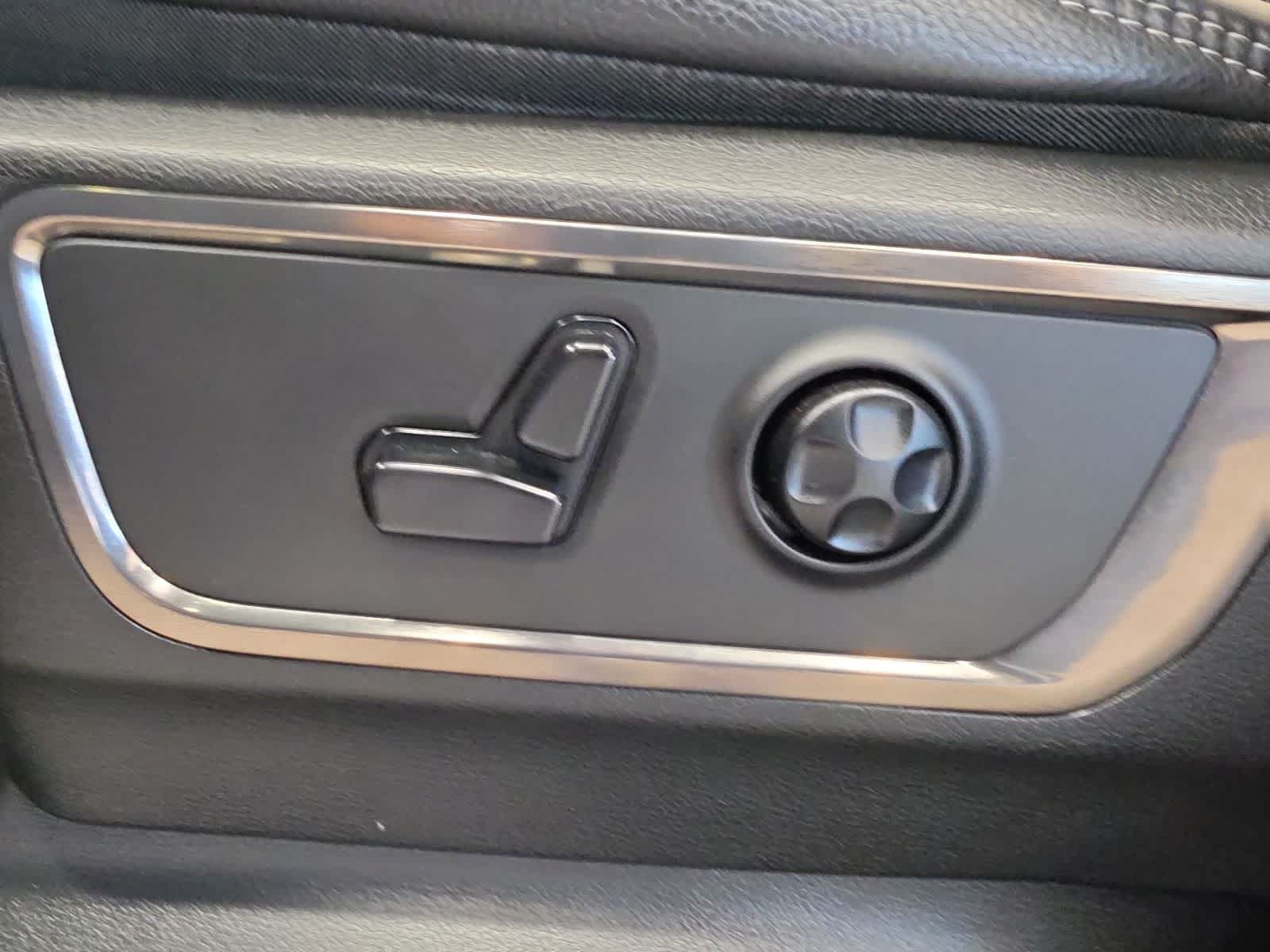 Used 2020 RAM 1500 Limited w/ Body-Colour Bumper Group AWD/4WD image 19