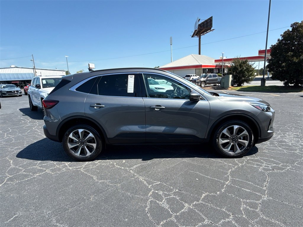 Certified 2023 Ford Escape Platinum video 2