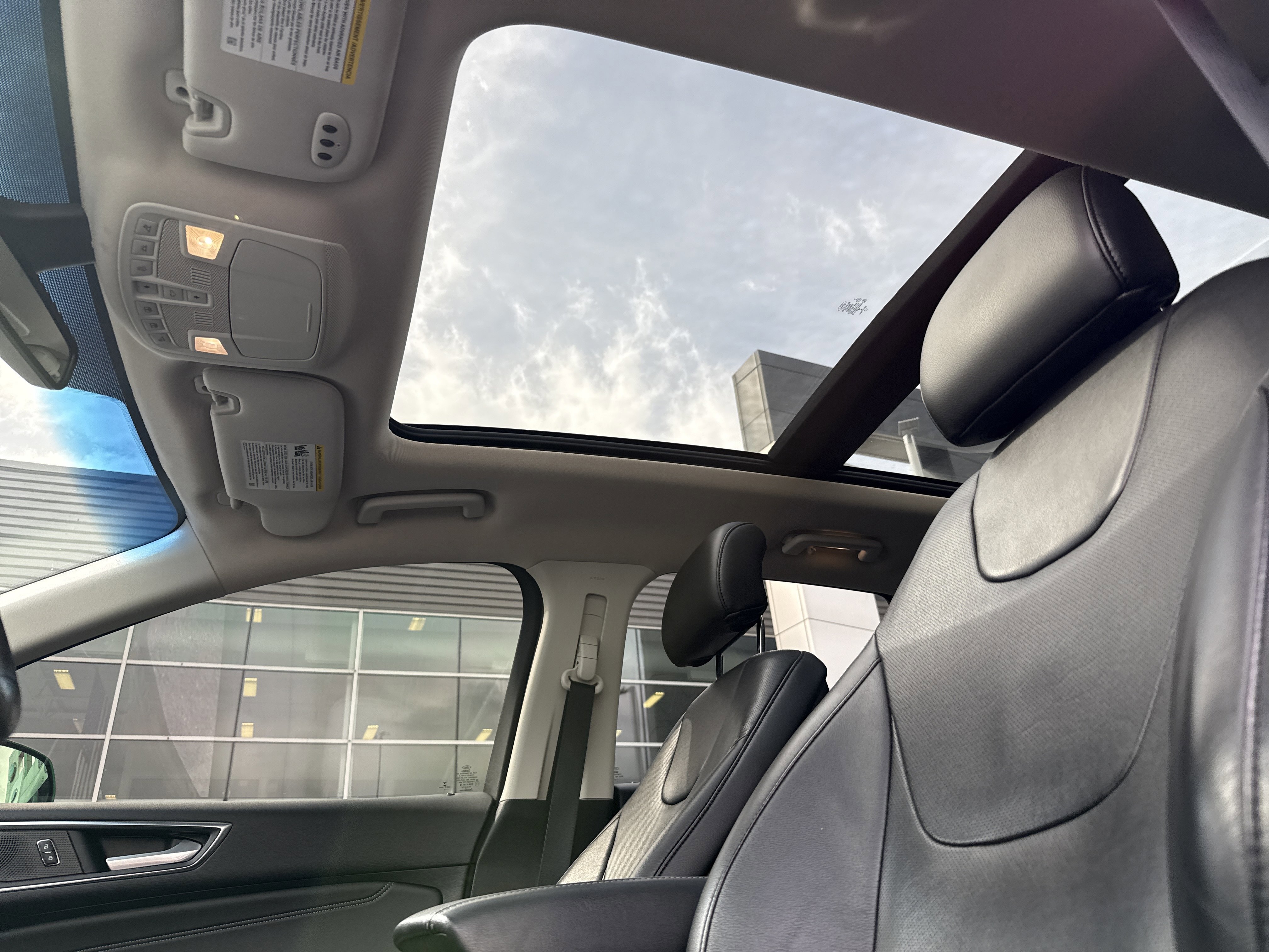 Certified 2019 Ford Edge Titanium w/ Equipment Group 301A image 17