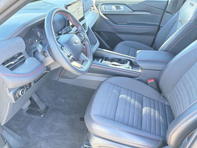 Certified 2025 Ford Explorer ST-Line AWD/4WD image 10