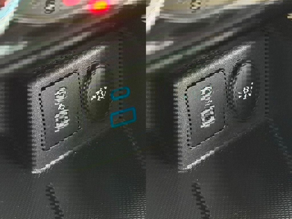 Certified 2022 Ford Escape SEL image 35