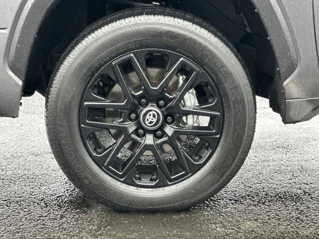 Used 2025 Toyota Tundra Limited image 22