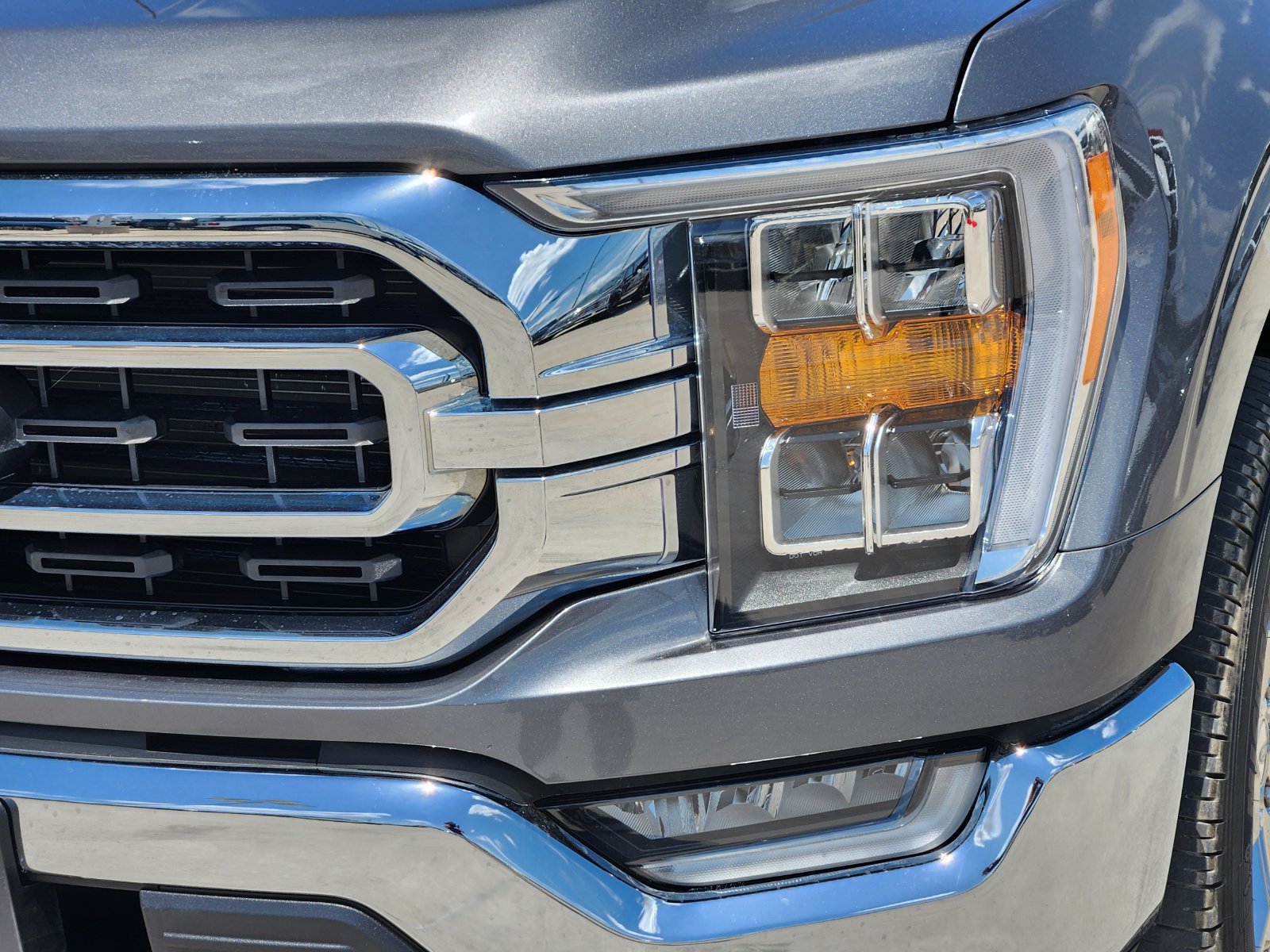 Certified 2022 Ford F150 XLT w/ Equipment Group 302A High AWD/4WD image 12