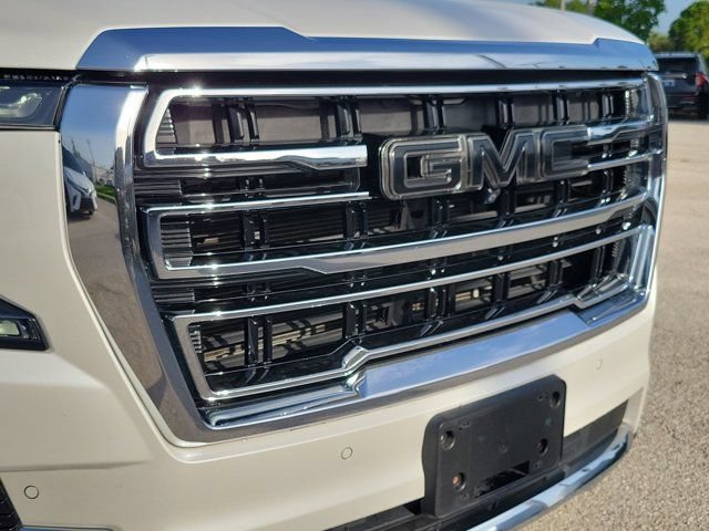 Used 2021 GMC Yukon XL SLT w/ SLT Premium Package RWD image 16