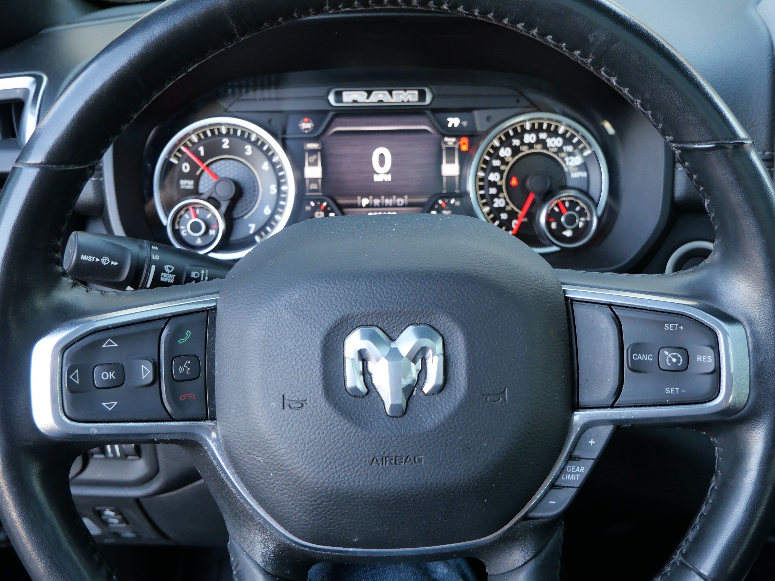 Used 2022 RAM 1500 Laramie AWD/4WD image 25