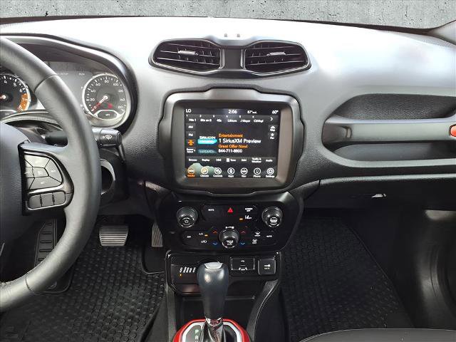 Used 2022 Jeep Renegade Trailhawk w/ Trailer Tow Group image 16