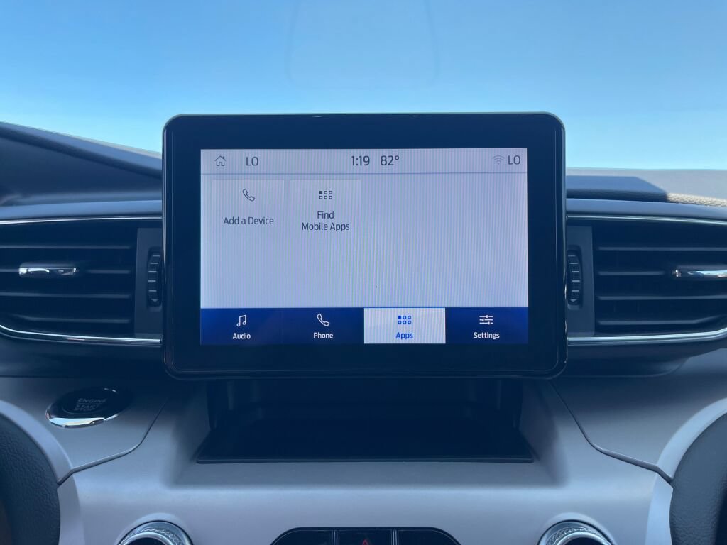 Certified 2024 Ford Explorer XLT w/ Equipment Group 202A AWD/4WD image 10