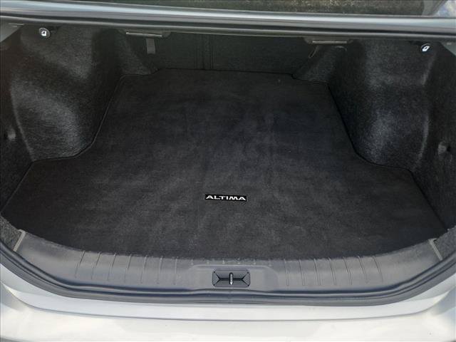 Used 2025 Nissan Altima 2.5 SV FWD image 6