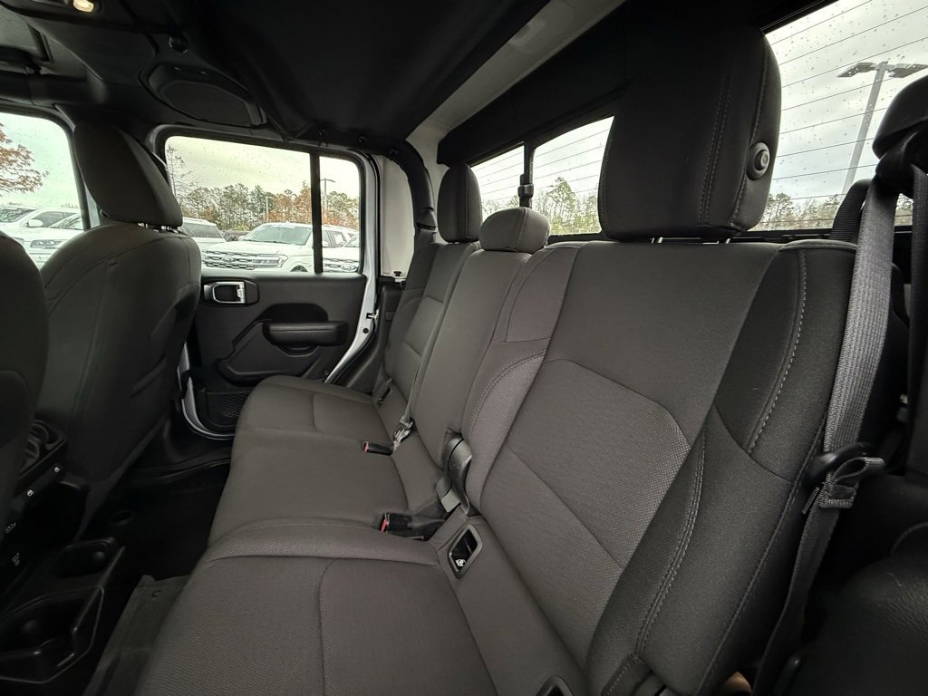 Used 2023 Jeep Gladiator Willys image 27